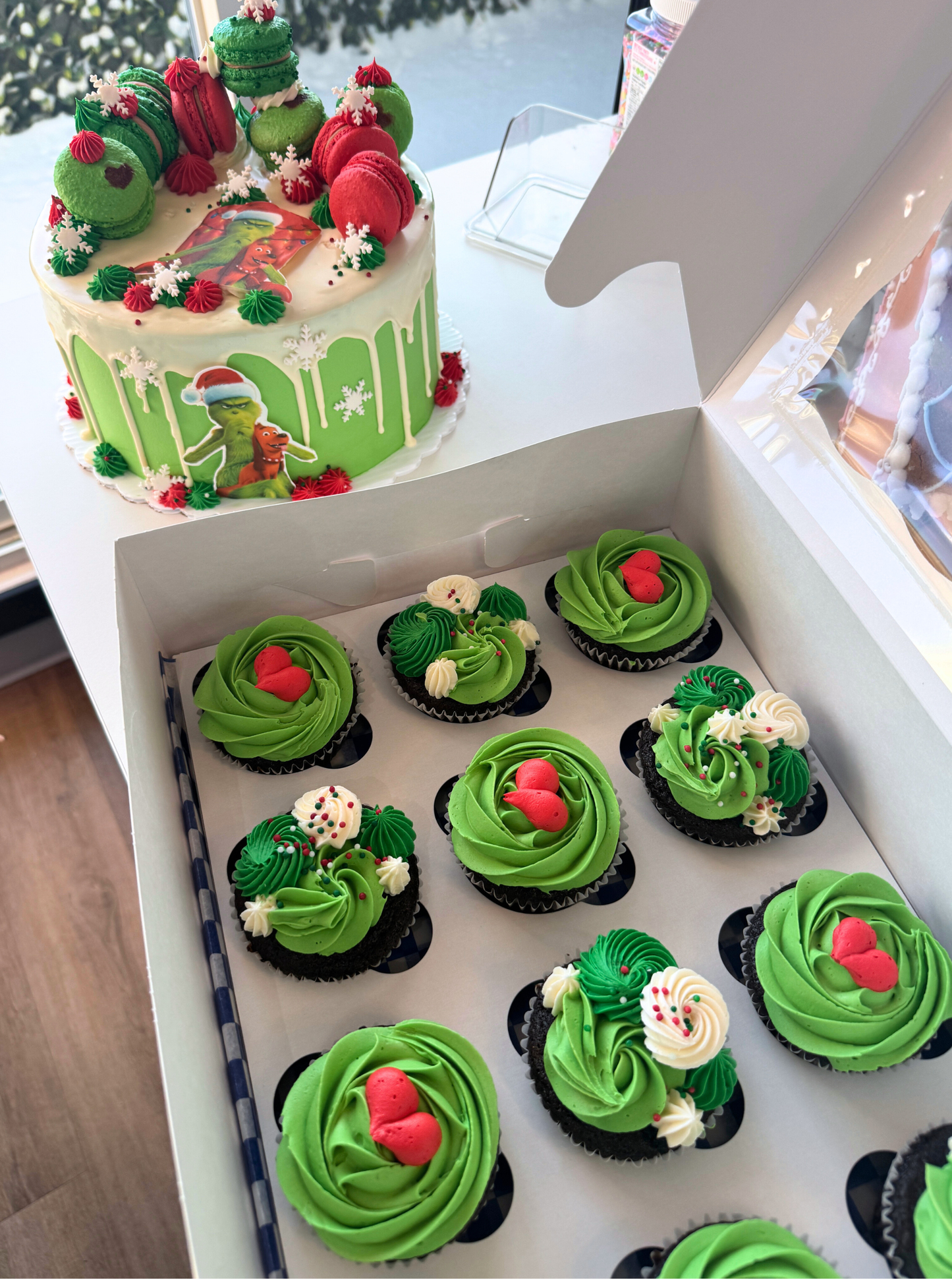Grinch Cupcakes
